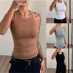 Essential Fitted Tank – Minimal Cut, Maximum Impact